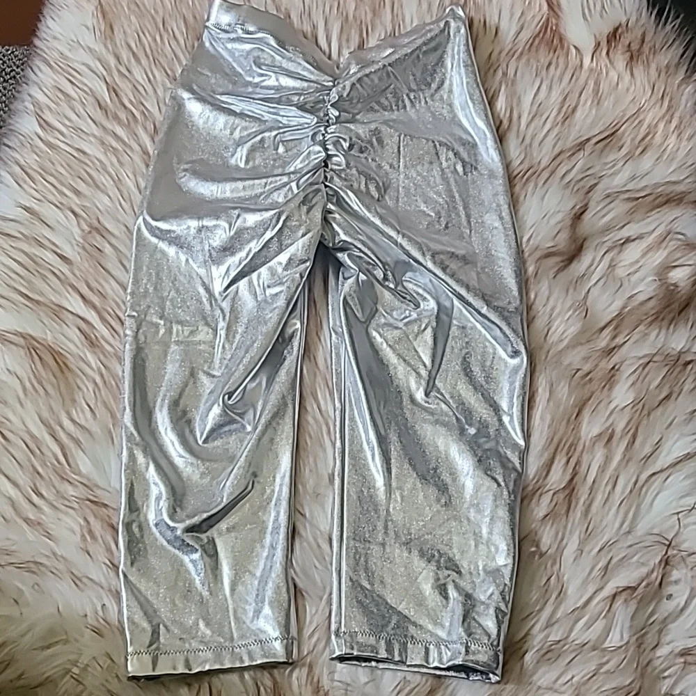 NWT SKIMS Metallic Swim V Waist Pant Size XXS Nickel